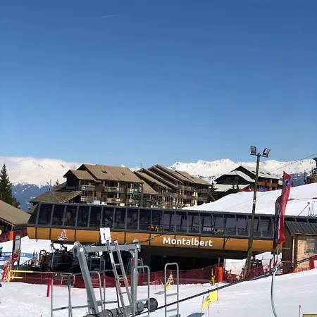 'paradi Ski, Bike & Hike' Apartment