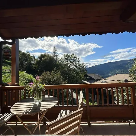 'paradi Ski, Bike & Hike' Apartment